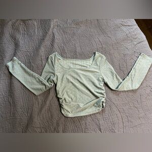 Long sleeve crop top